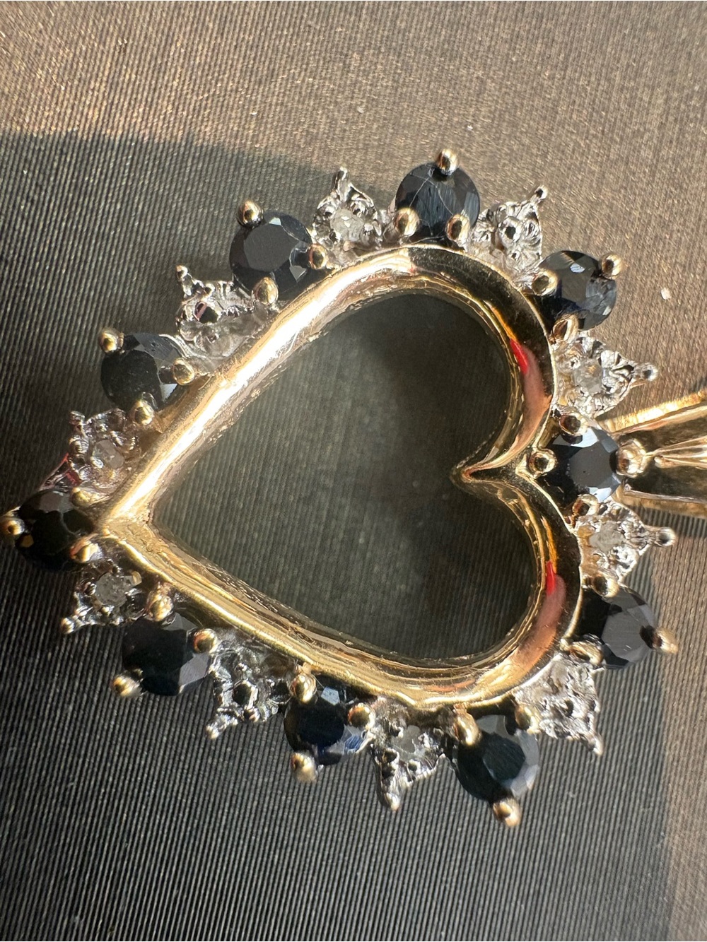 10 k sapphire heart no chain